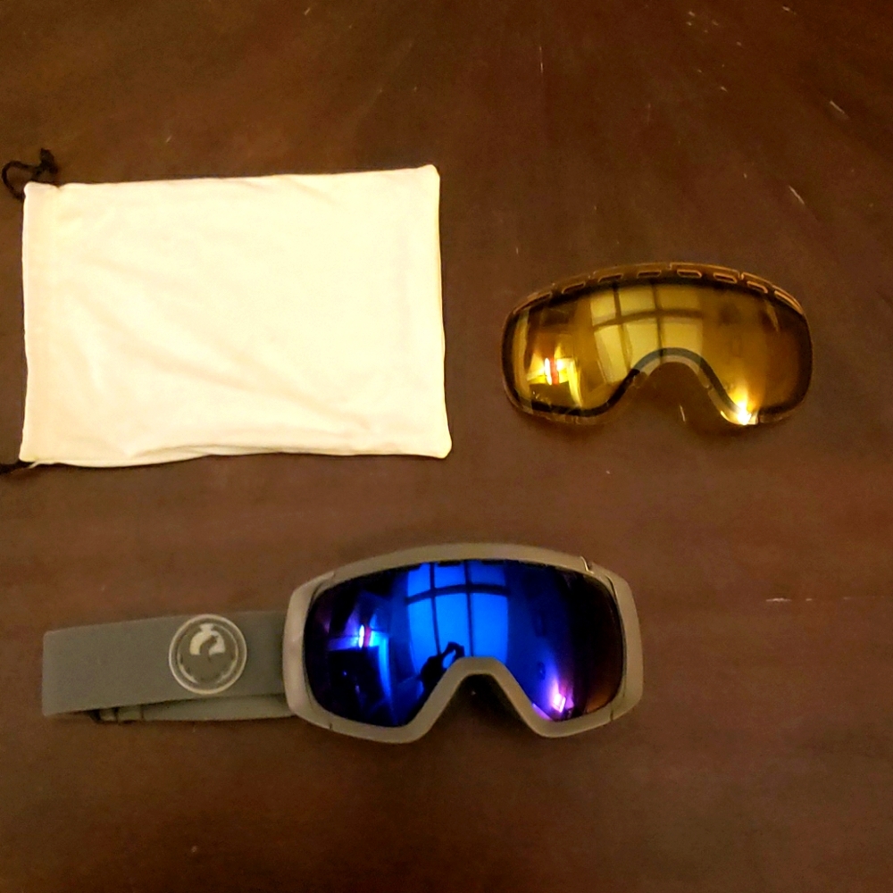Dragon Snowboarding Goggles